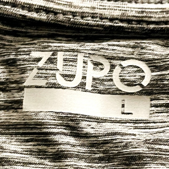 L Zupo Men’s V-neck Shirt - Picture 4 of 4